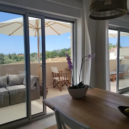 Salt Apartment *